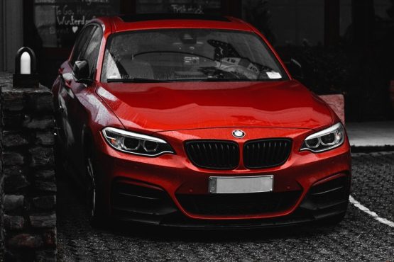 https://pancars.pl/wp-content/uploads/2025/04/samochody-z-usa-aukcej-555x370.jpg