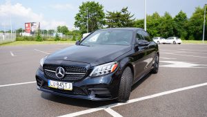 Mercedes-Benz 4MATIC C 300 rok 2020 koszt